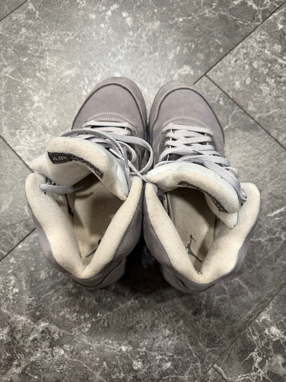 Jordan 5 Wolf Grey Pre-Owned