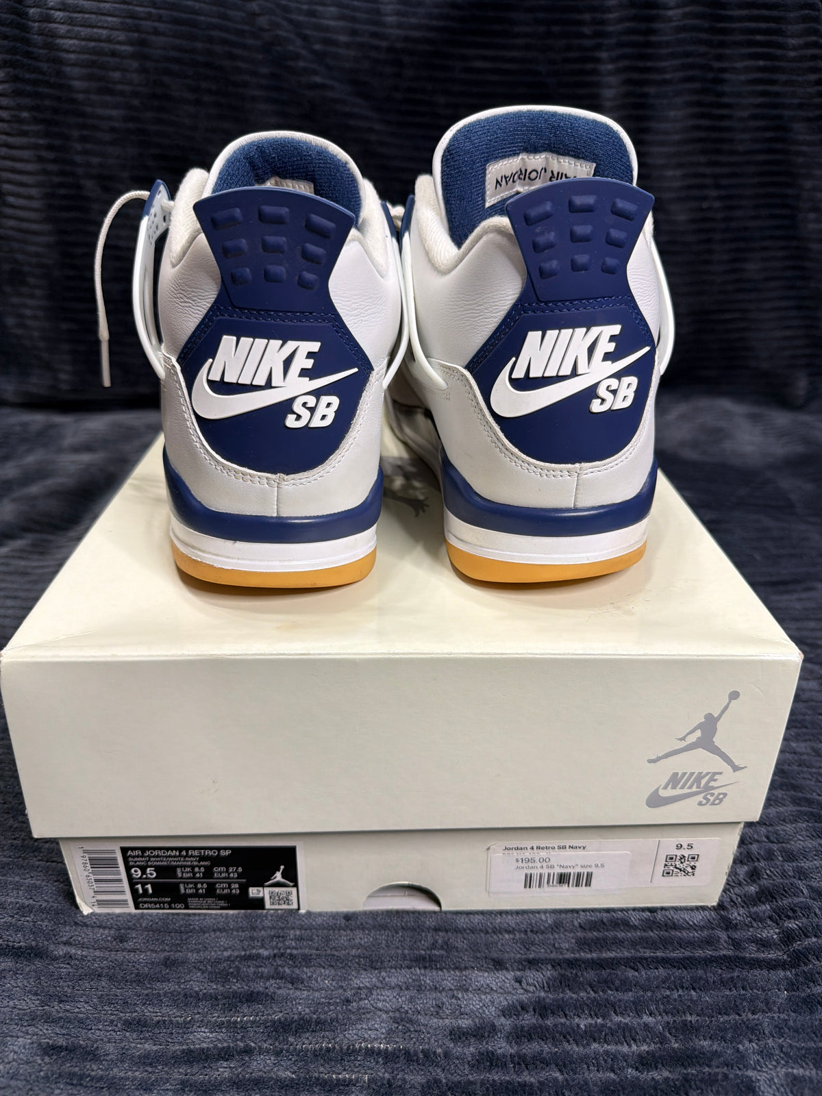Jordan 4 Retro SB
Navy VNDS