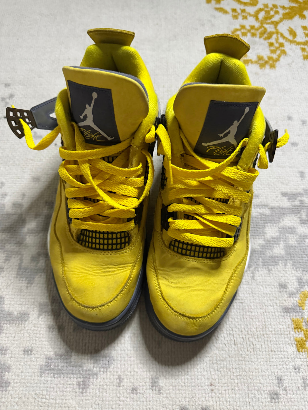Jordan 4 Lightning Pre-Owned