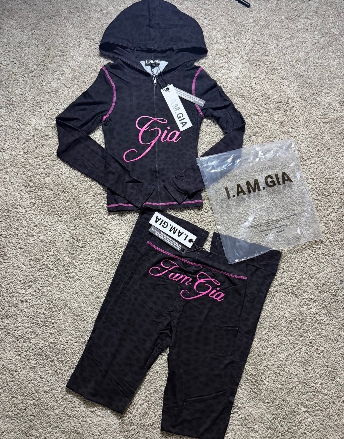 I.AM.GIA black leopard print set with pink lettering