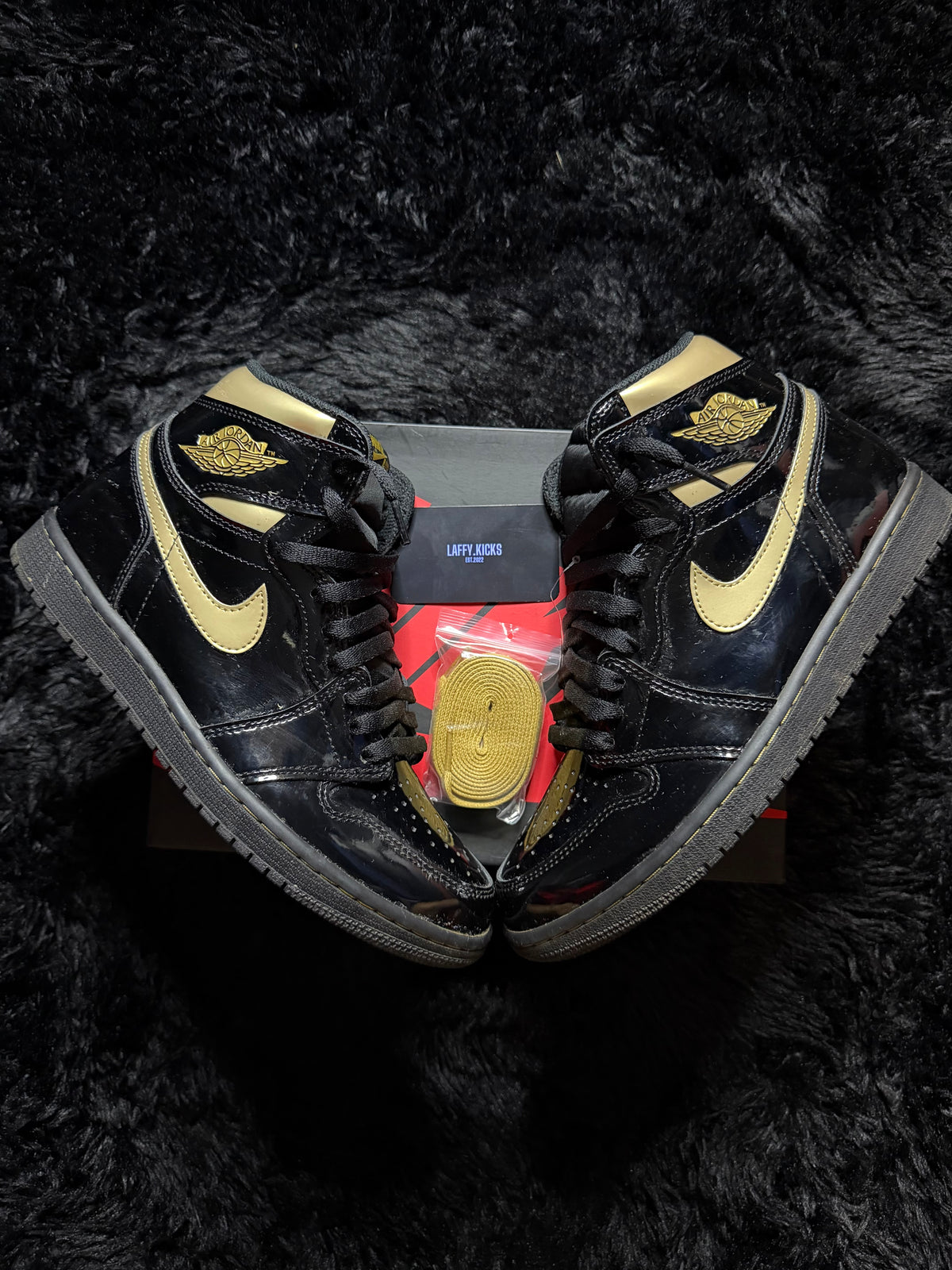 Jordan 1 “Black Mettalic Gold” Pre-Owned