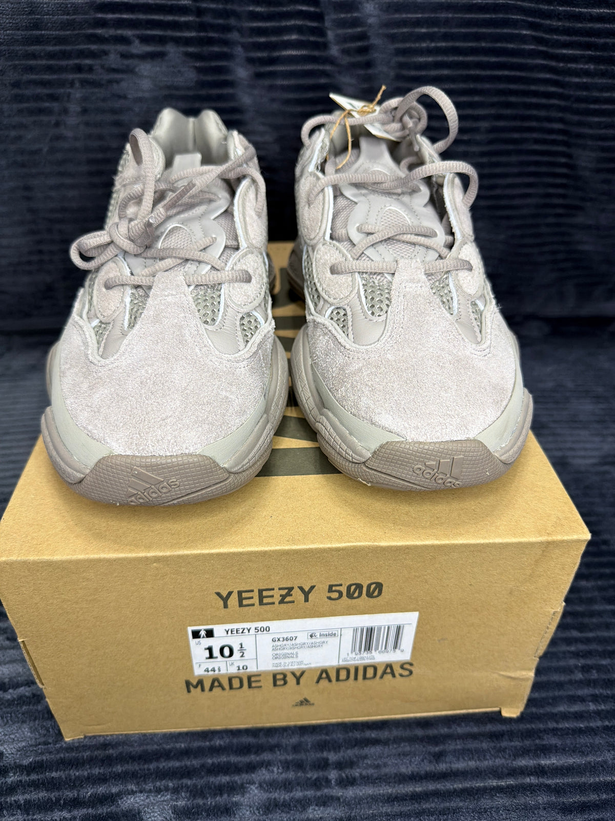 Adidas Yeezy 500
Ash Grey brand new