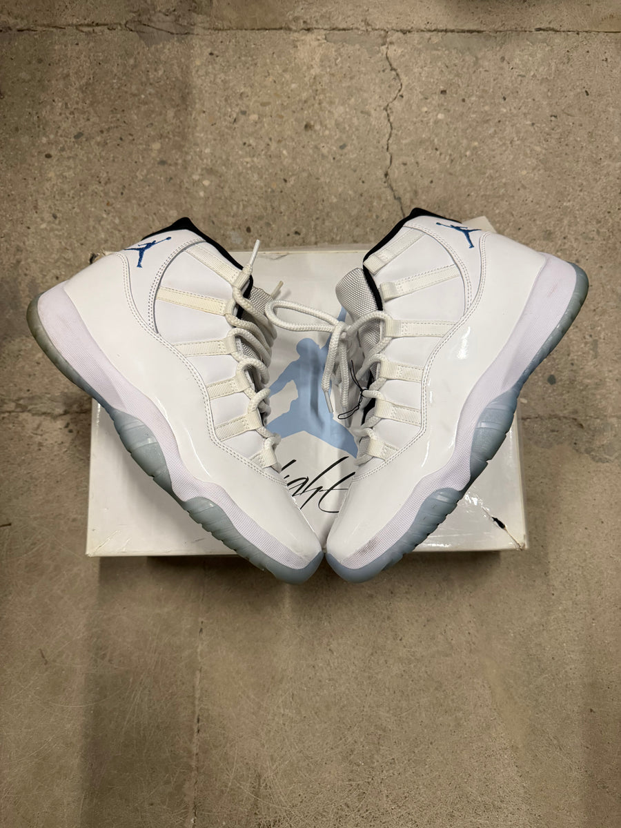 Jordan 11 Legend blue Pre-Owned