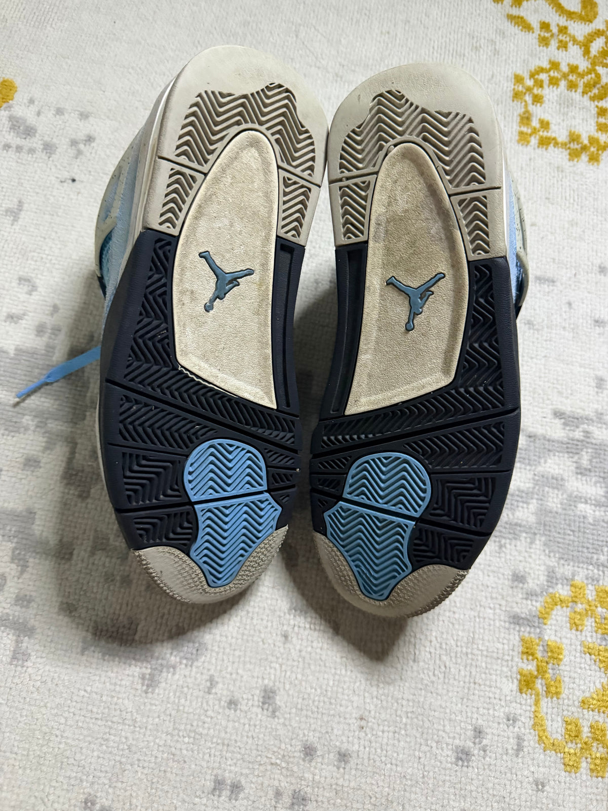 Jordan 4 UNC Pre-Owned