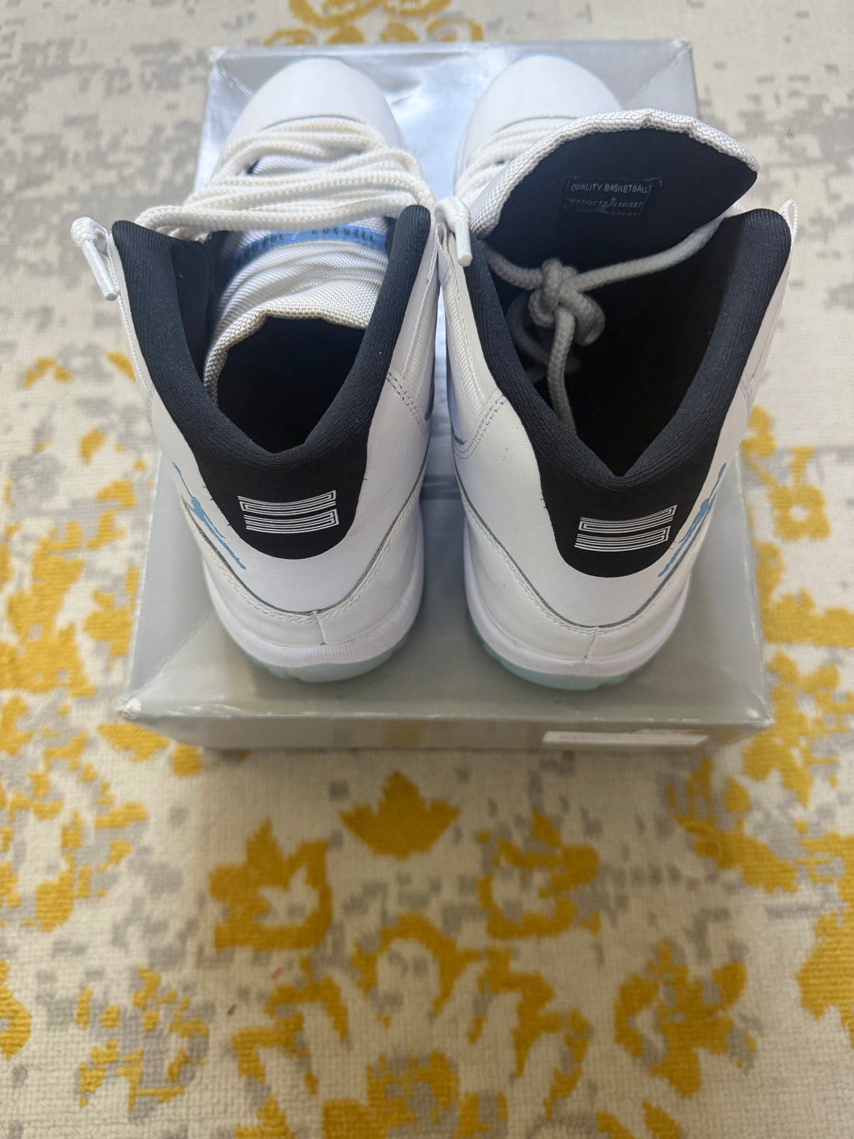 Jordan 11 Legend Blue Pre-Owned