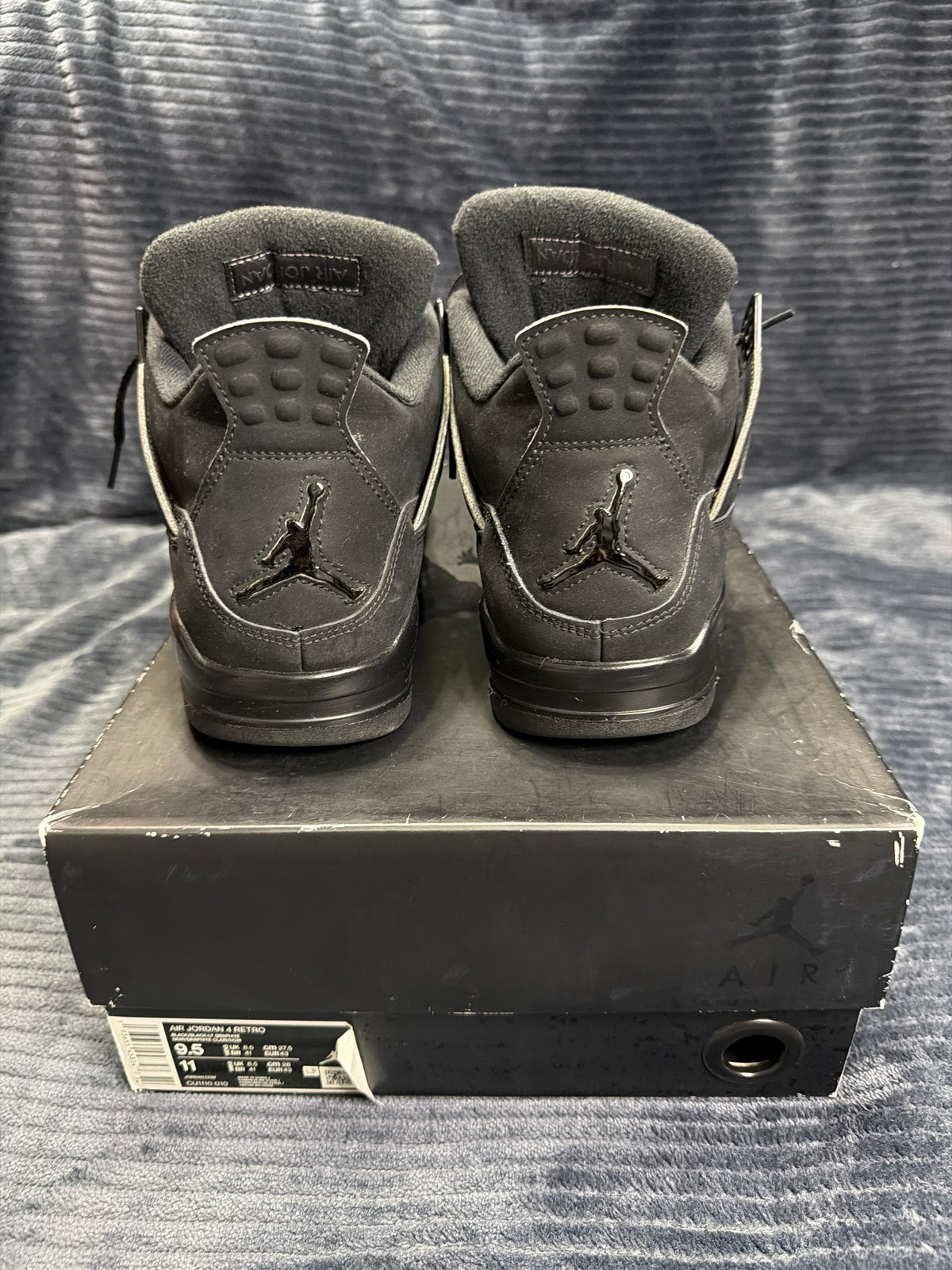 Jordan 4 Retro
Black Cat (2020)