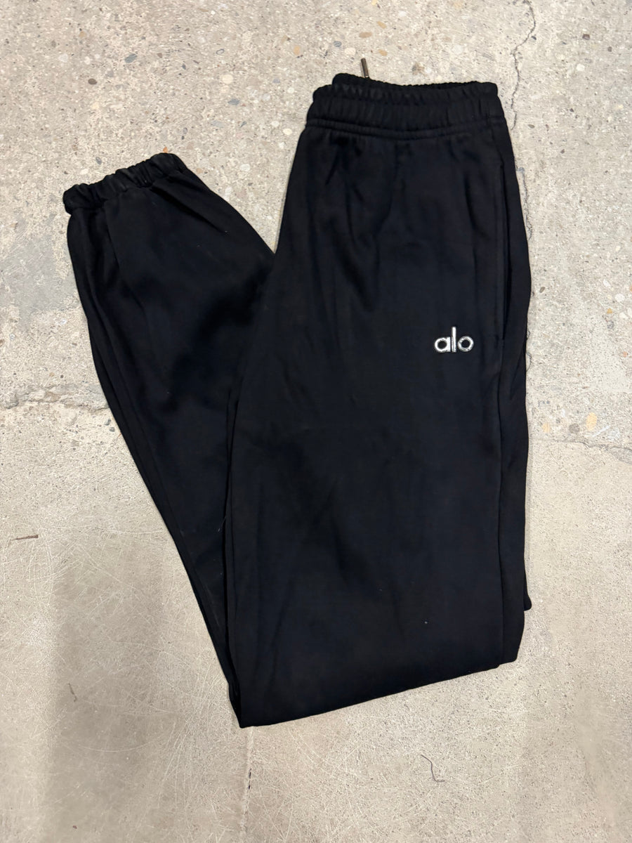 Alo cuffed black pants