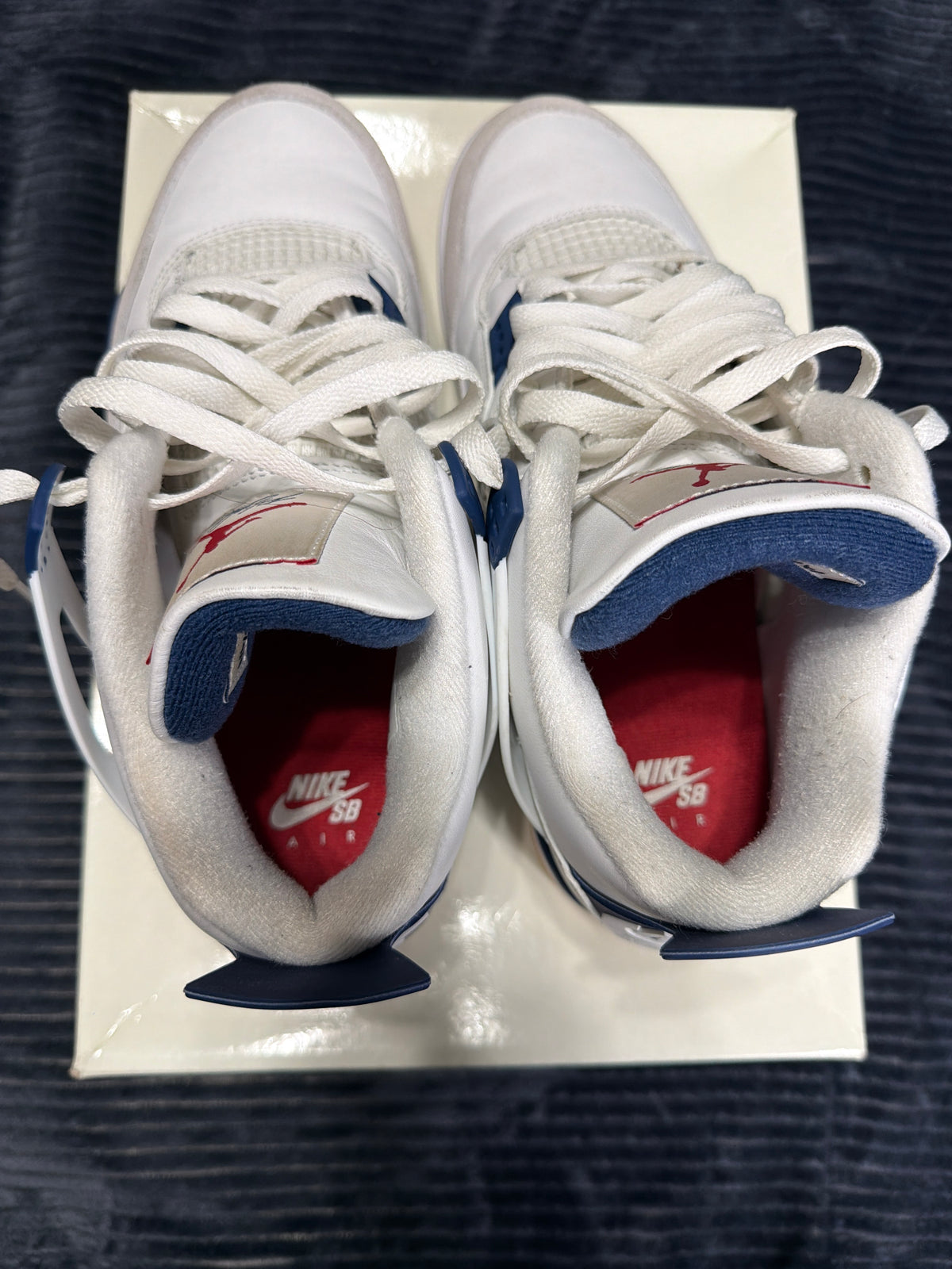 Jordan 4 Retro SB
Navy VNDS