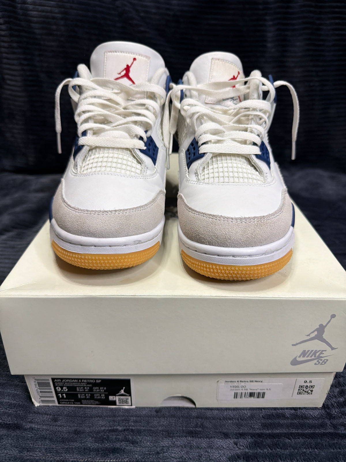Jordan 4 Retro SB
Navy VNDS