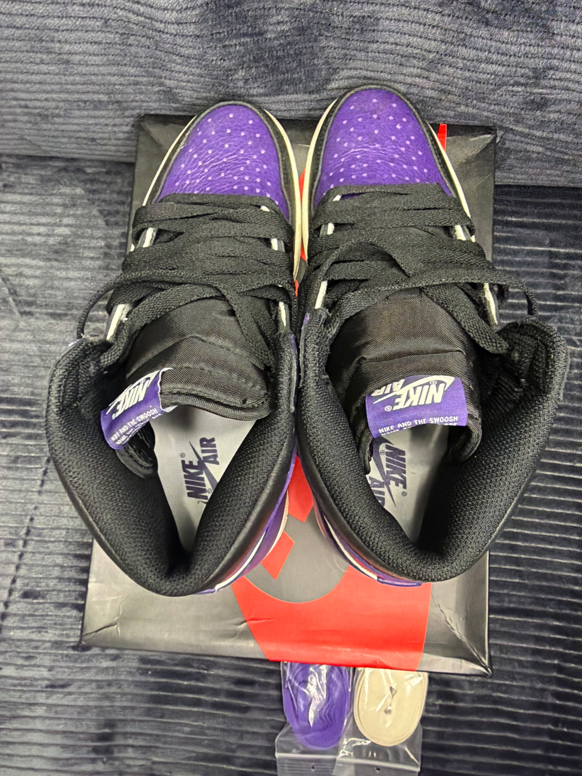 Jordan 1 Retro High
Court Purple