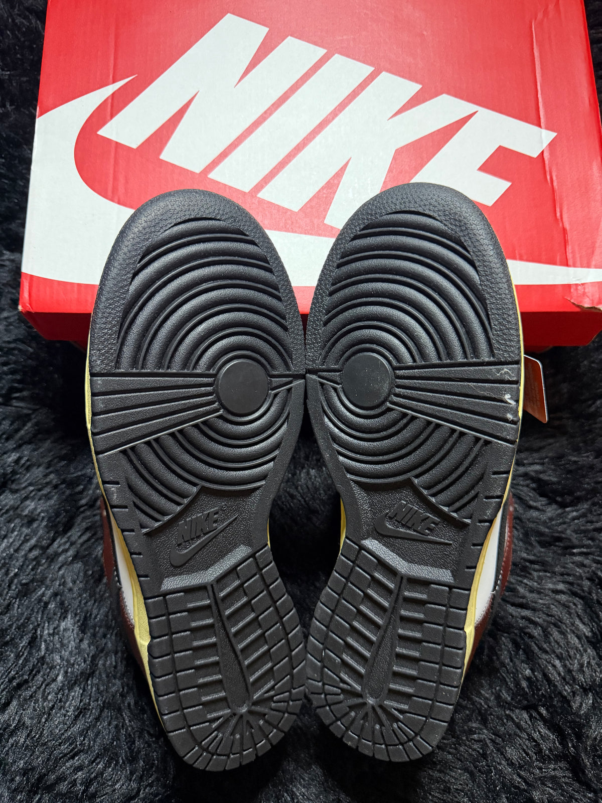 Nike dunk low “Bronze Eclipse” brand new