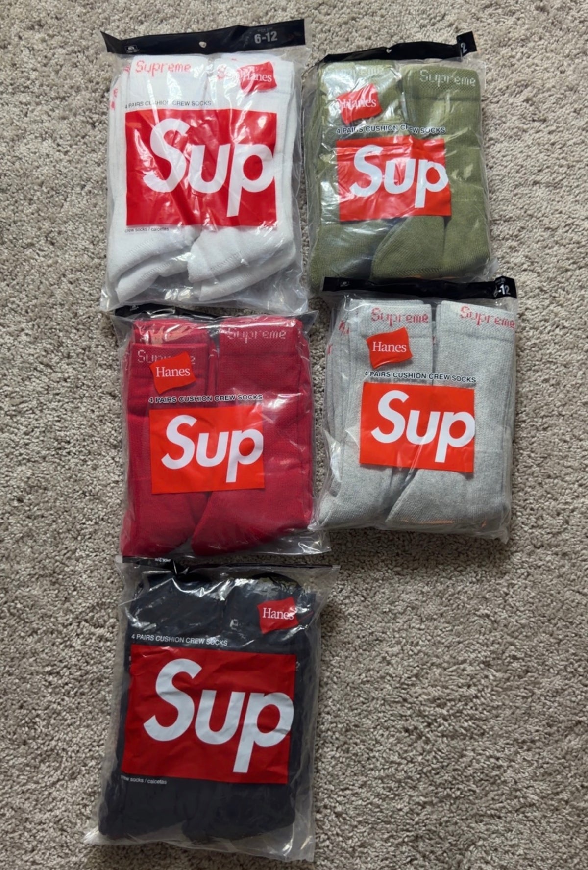 Supreme socks