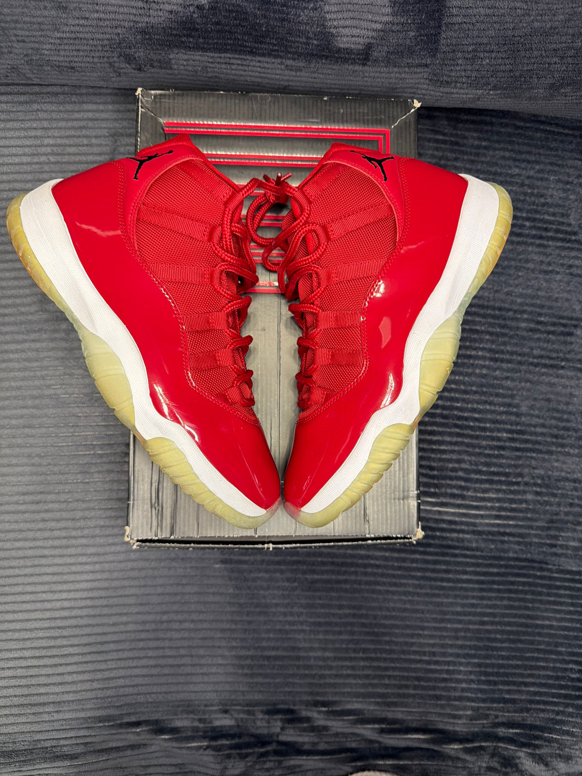Jordan 11 Retro
Win Like 96