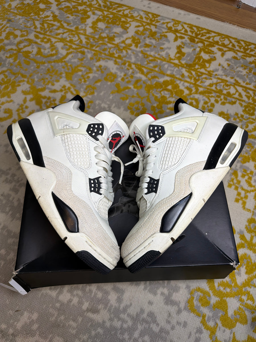 Jordan 4 Retro OG Flight Club