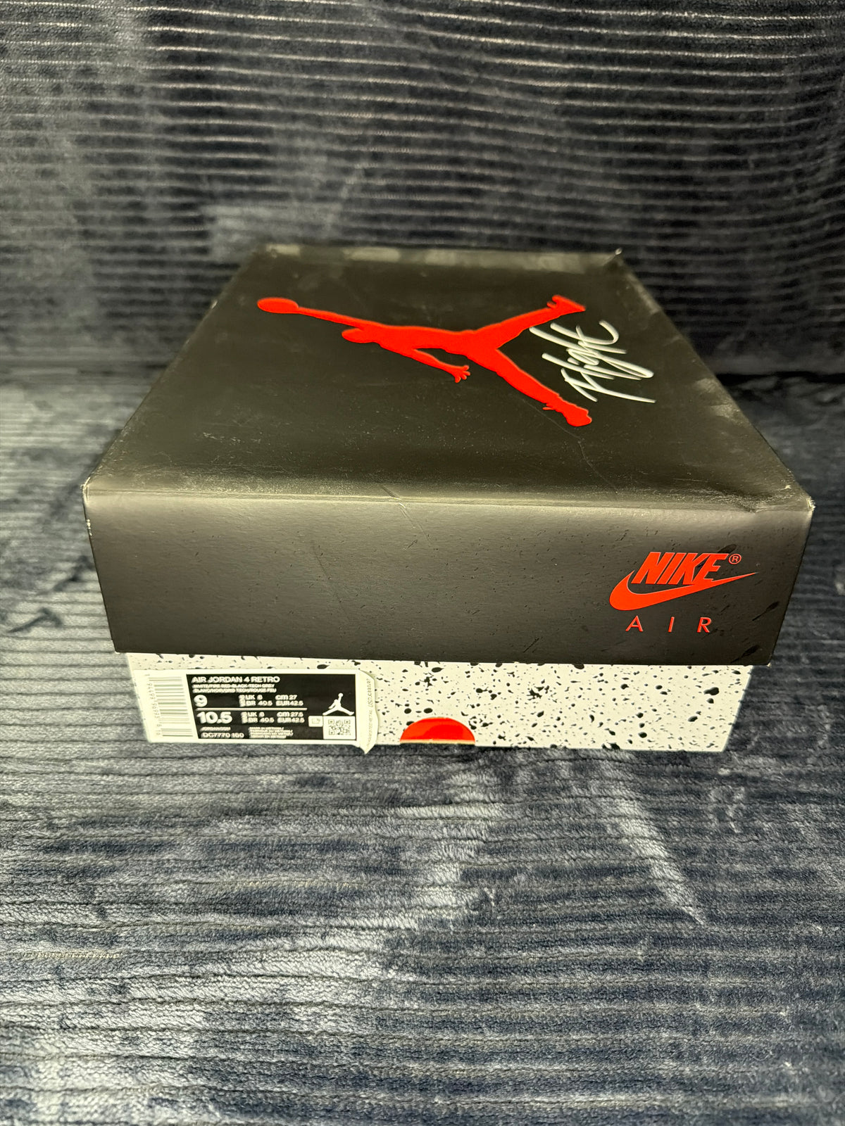 Jordan 4 Retro Fire Red (2020)
Fire Red (2020)