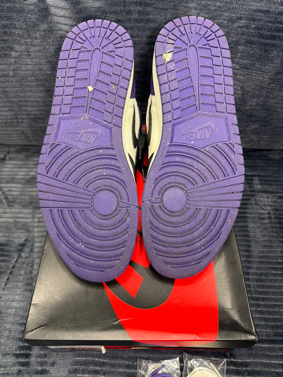 Jordan 1 Retro High
Court Purple