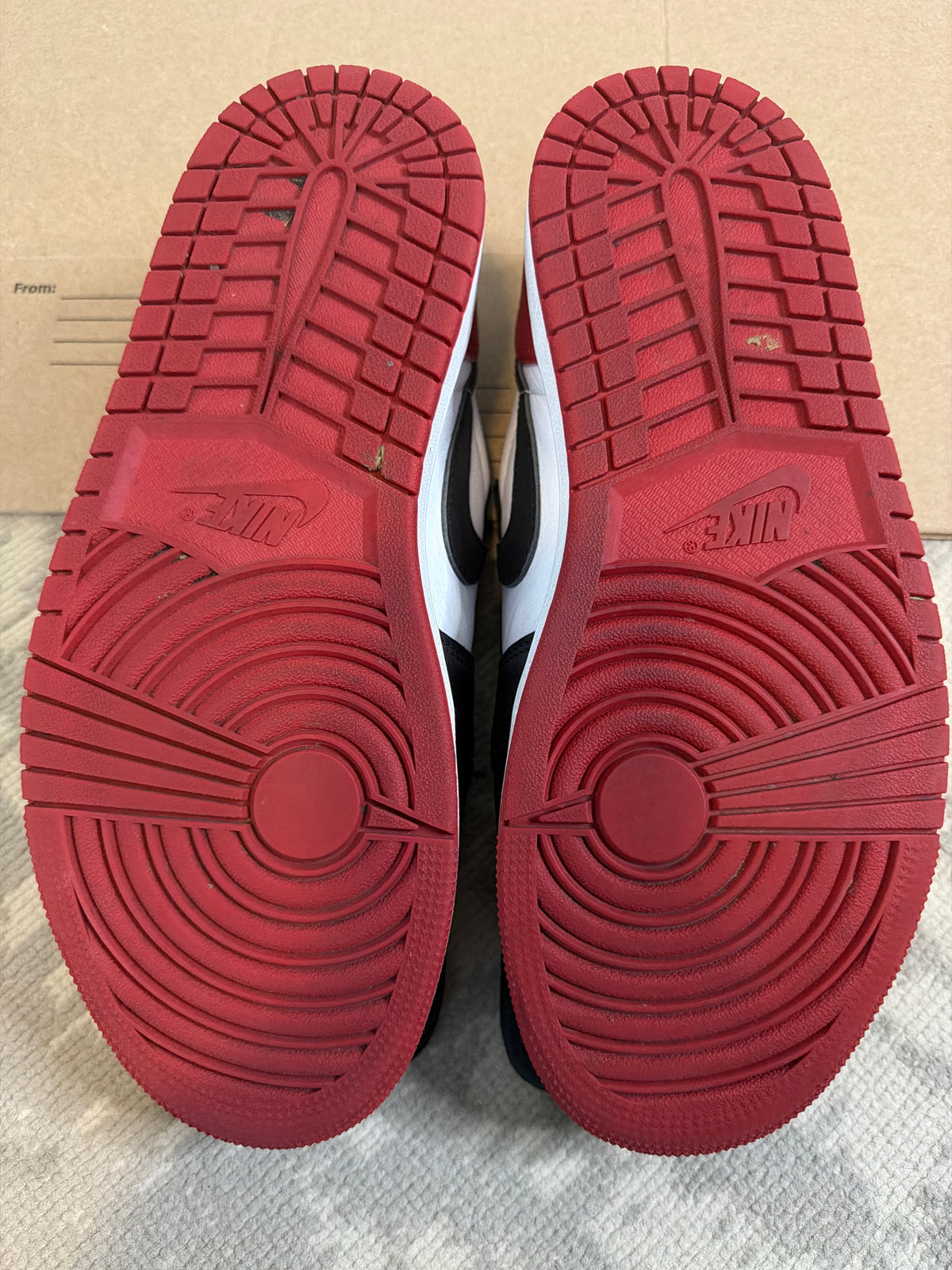Jordan 1 Low Chicago Pre-Owned