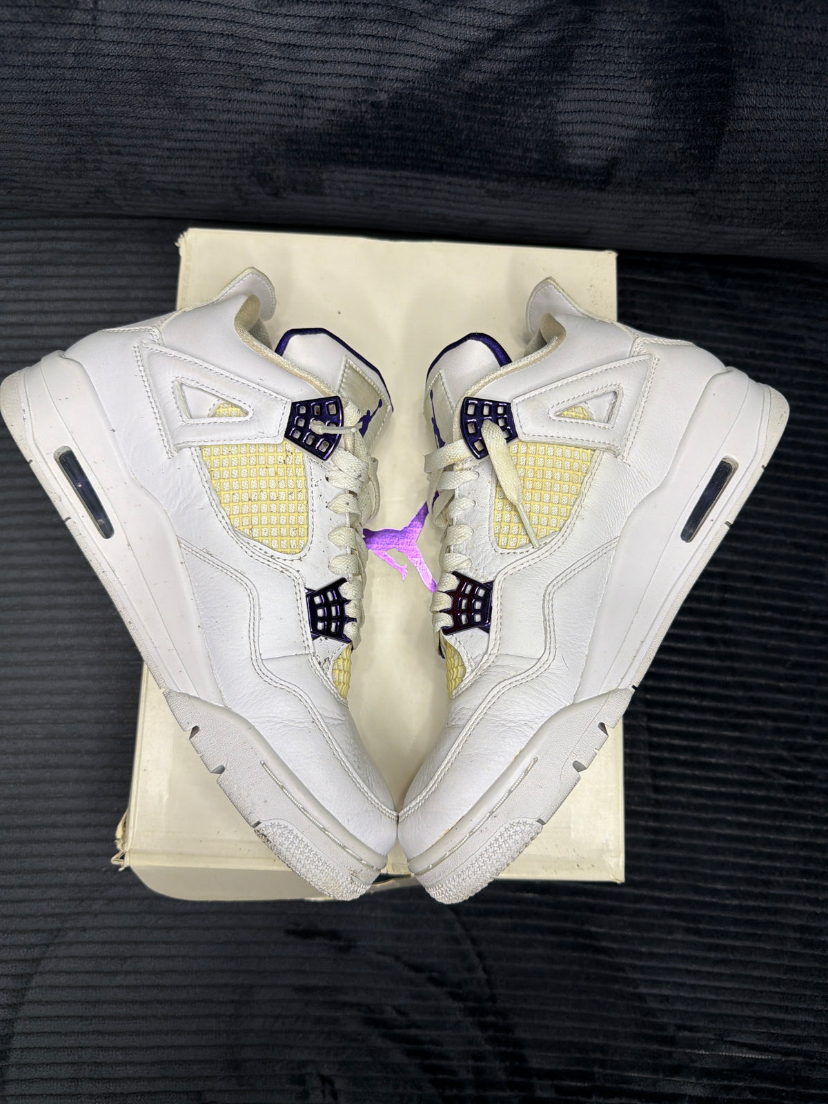 Jordan 4 Retro
Metallic Purple VNDS