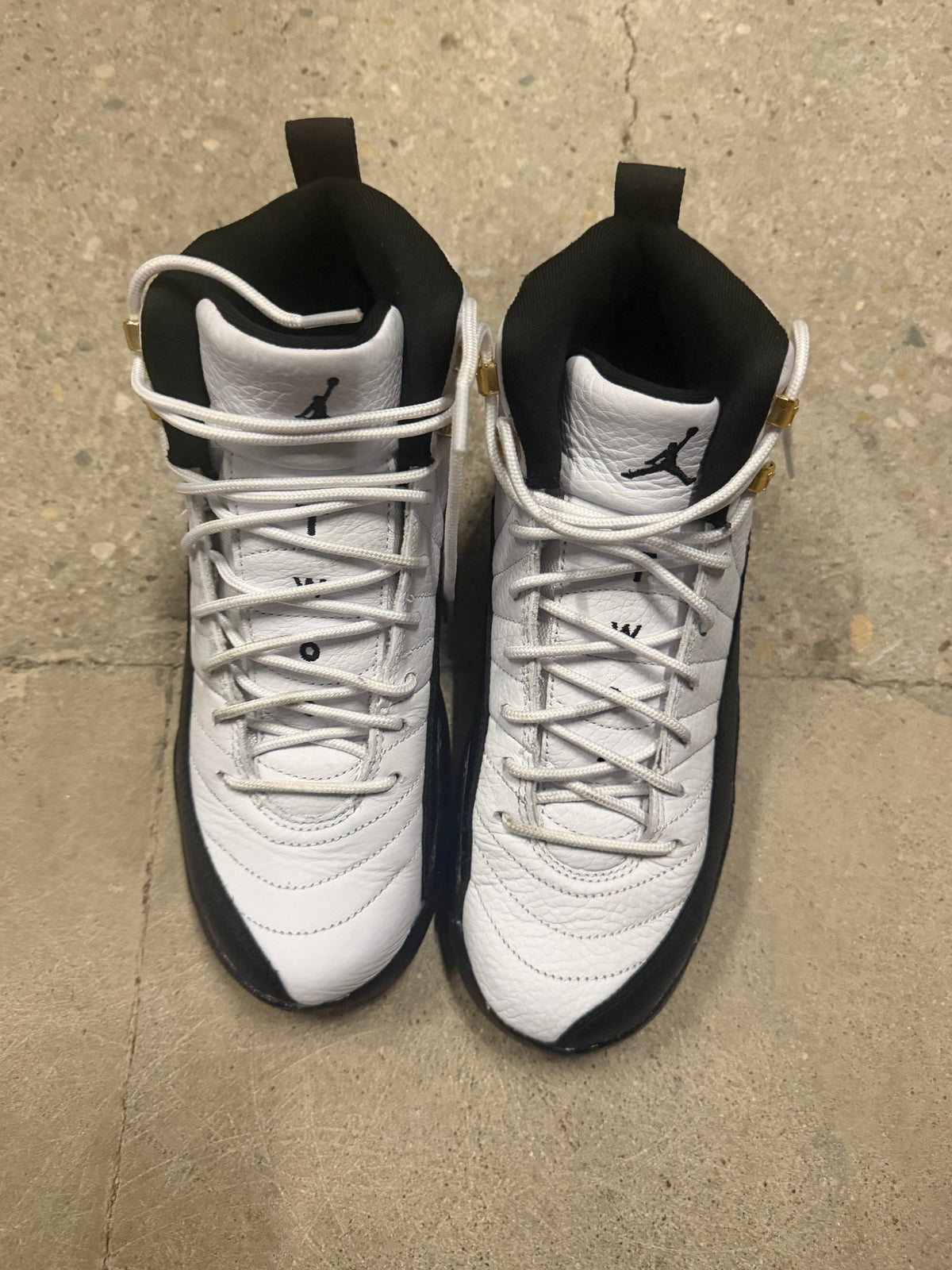 Jordan 12 Taxi Pre-Owned