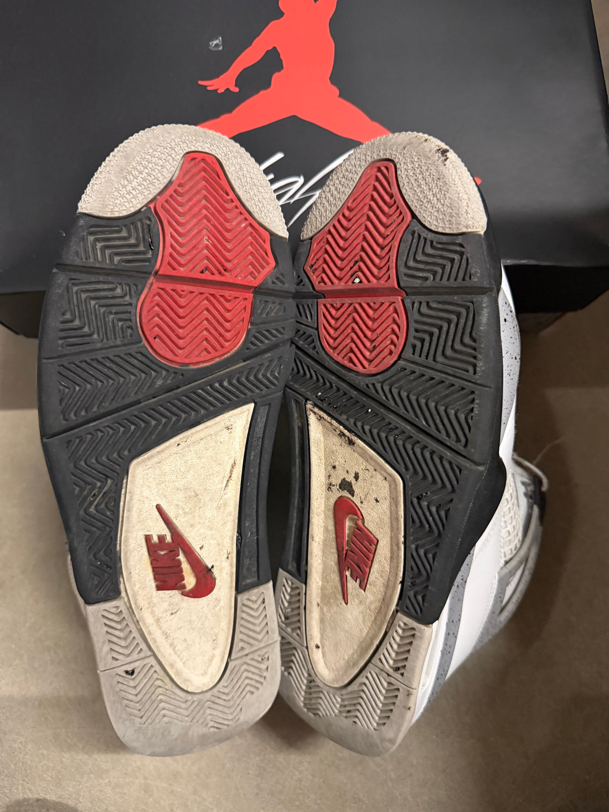 Jordan 4 White Cement