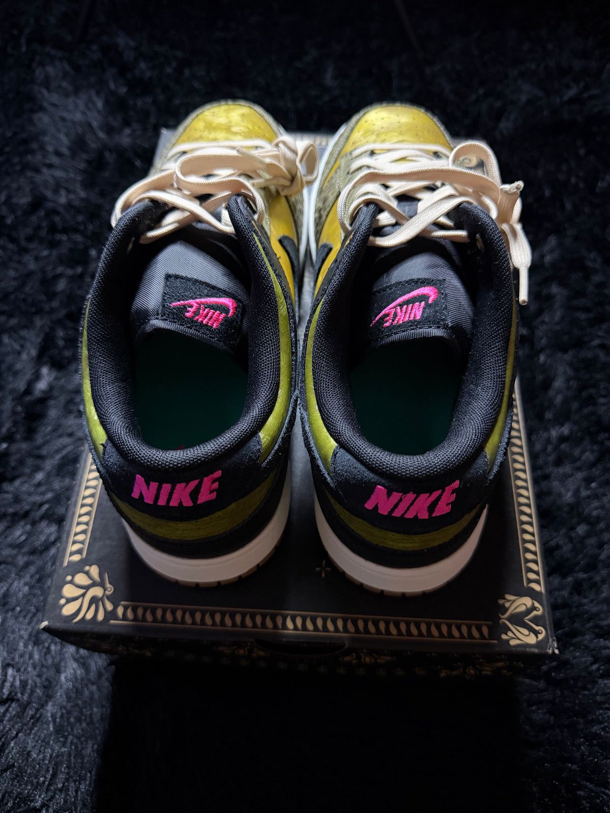 Nike dunk low dis de muertos brand new