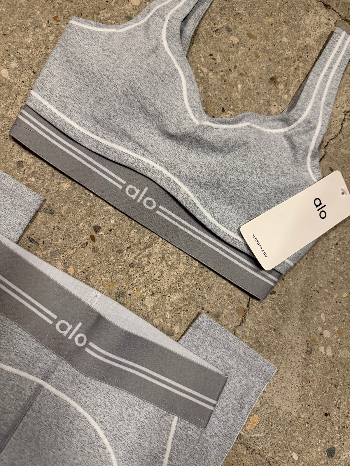 Alo Grey women’s Set