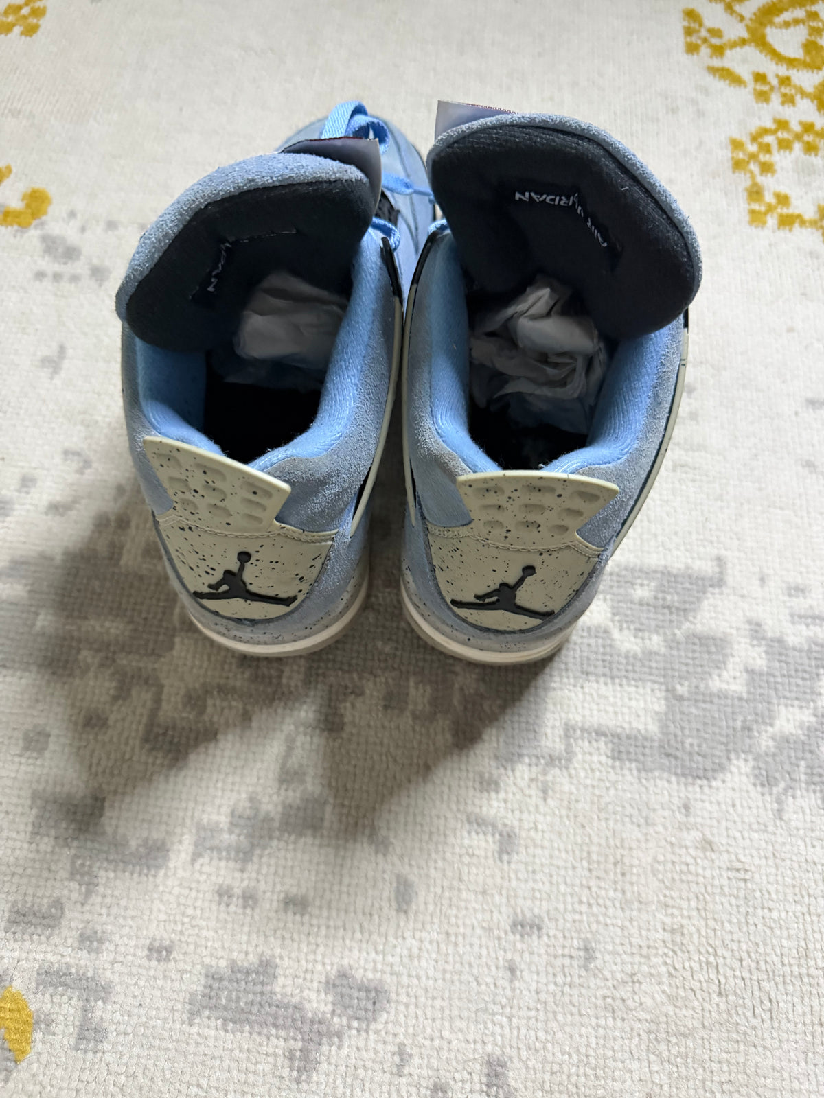 Jordan 4 UNC Pre-Owned