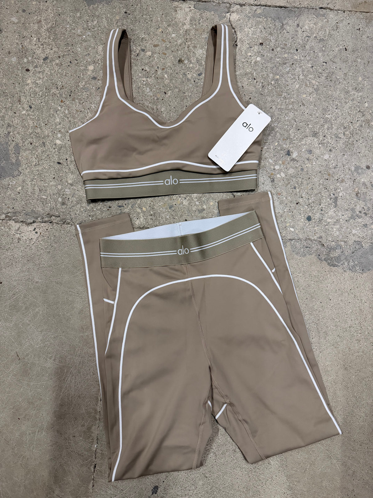 Carmel women’s set