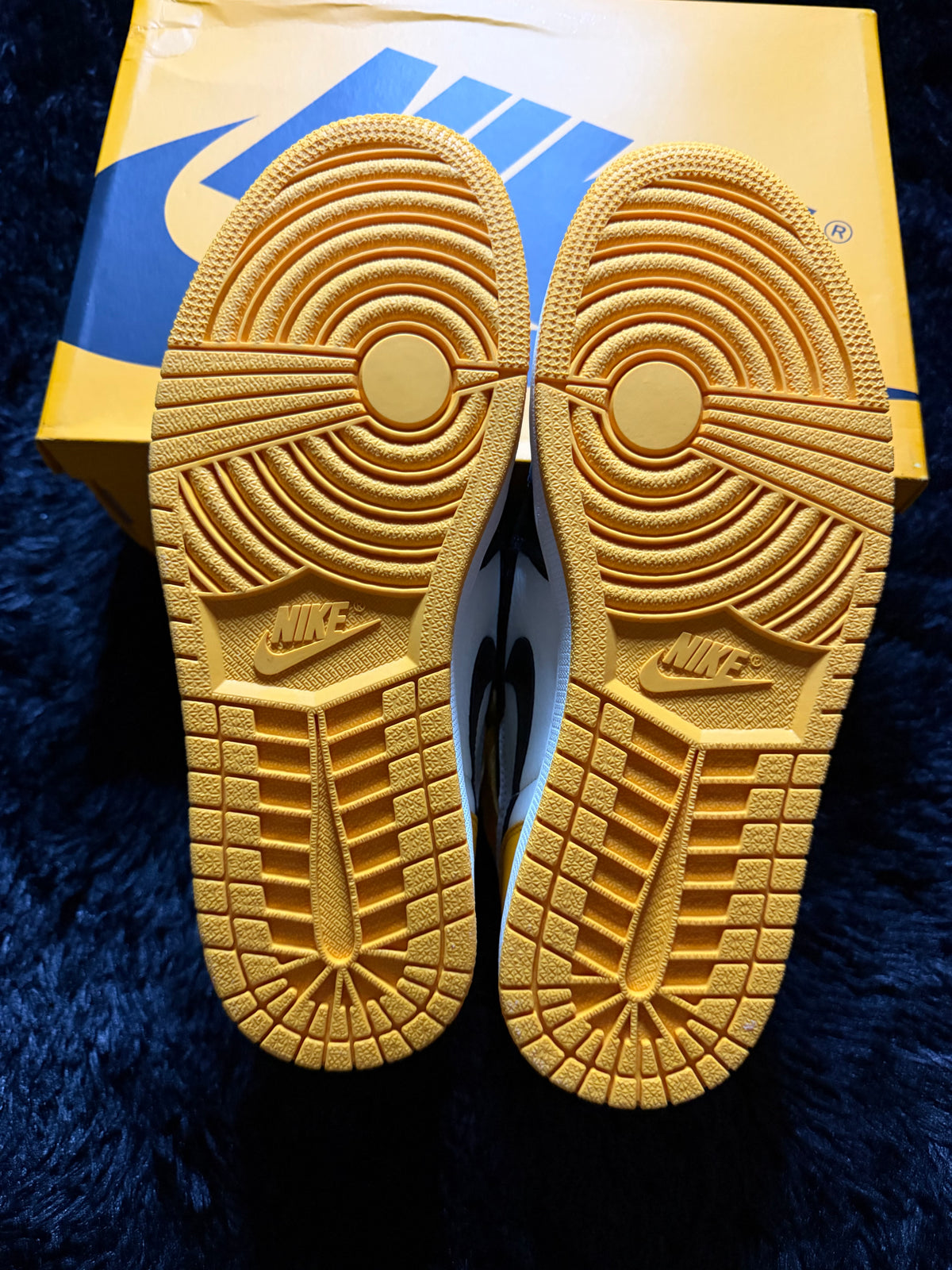 Jordan 1 High “Taxi” Brand new