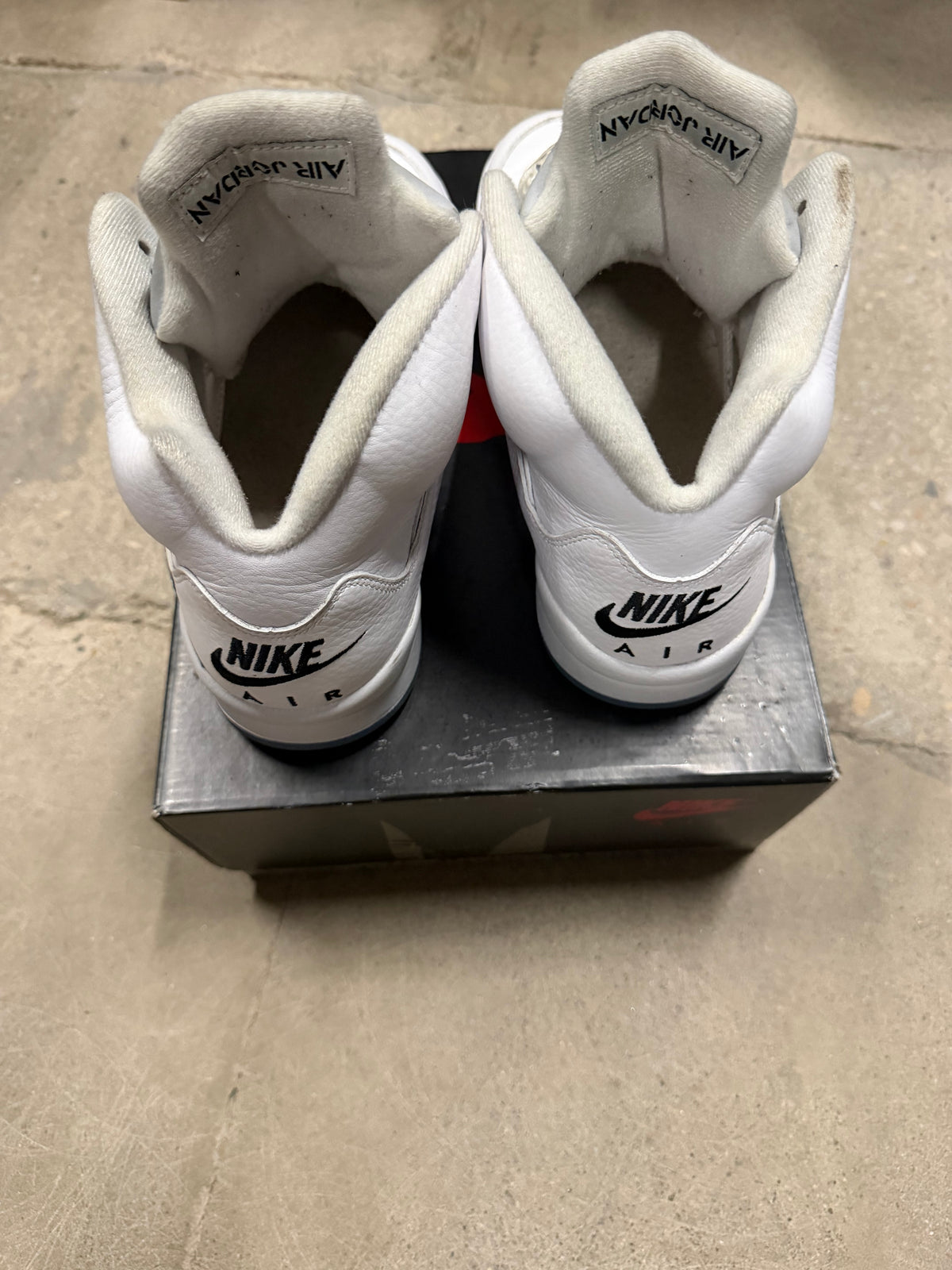 Jordan 5 White Metallic Pre-Owned
