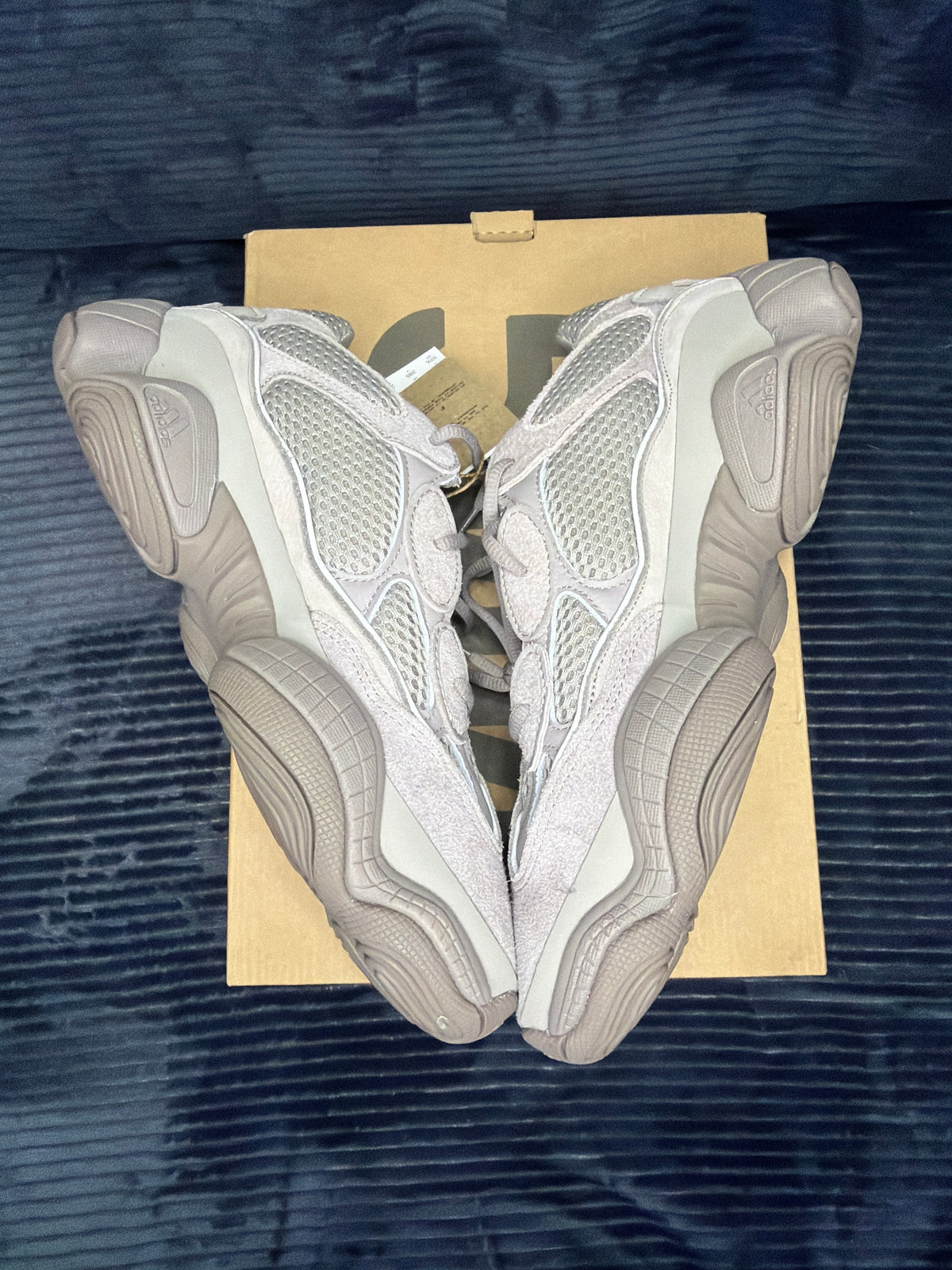 Adidas Yeezy 500
Ash Grey brand new