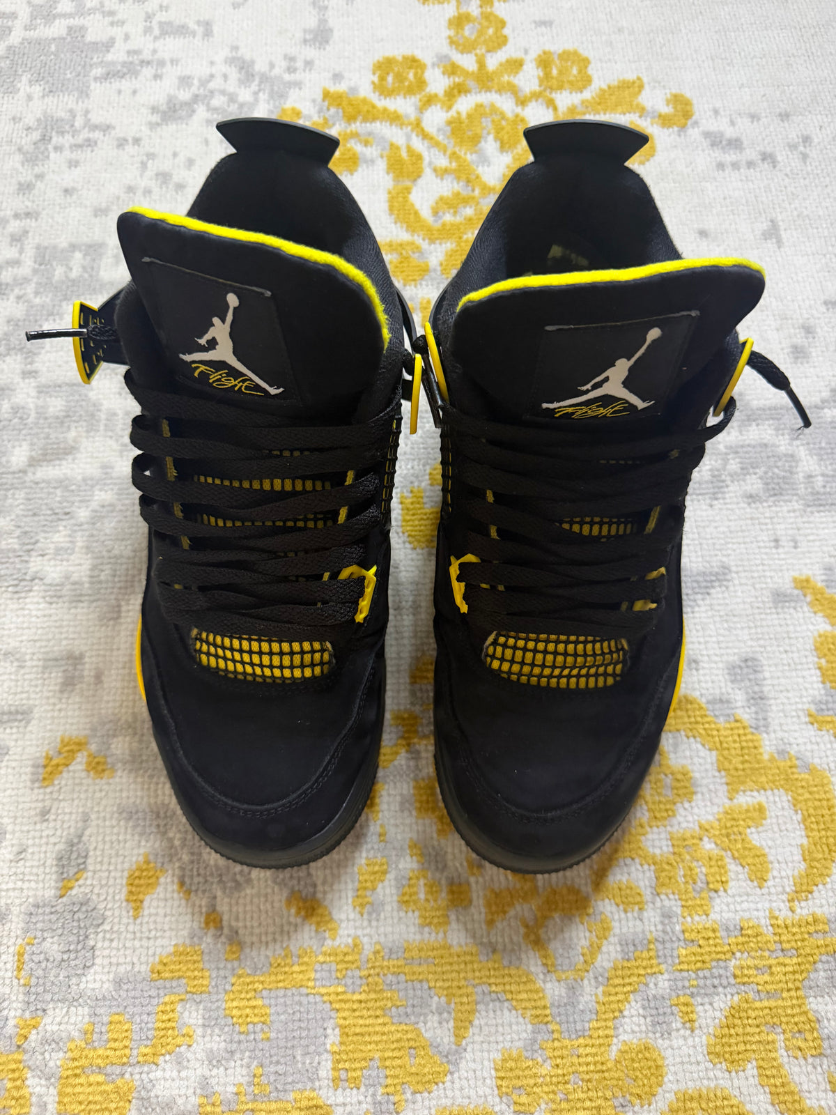 Jordan 4 Thunder