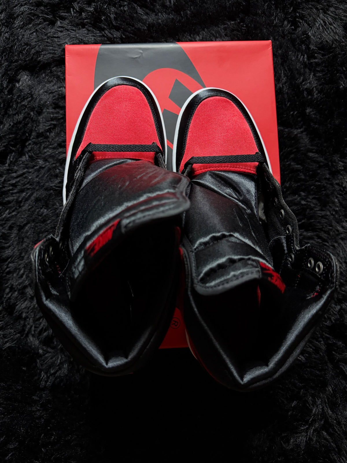 Jordan 1 High “Satin Bred” Brand new