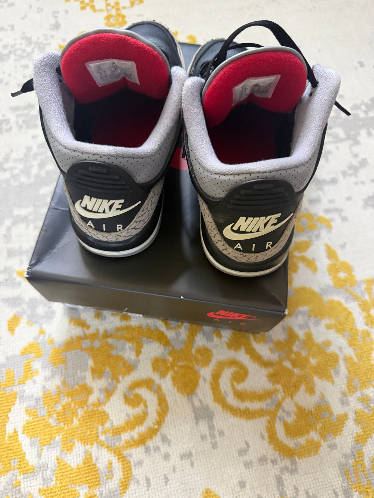 Jordan 3 black cement Pre-Owned