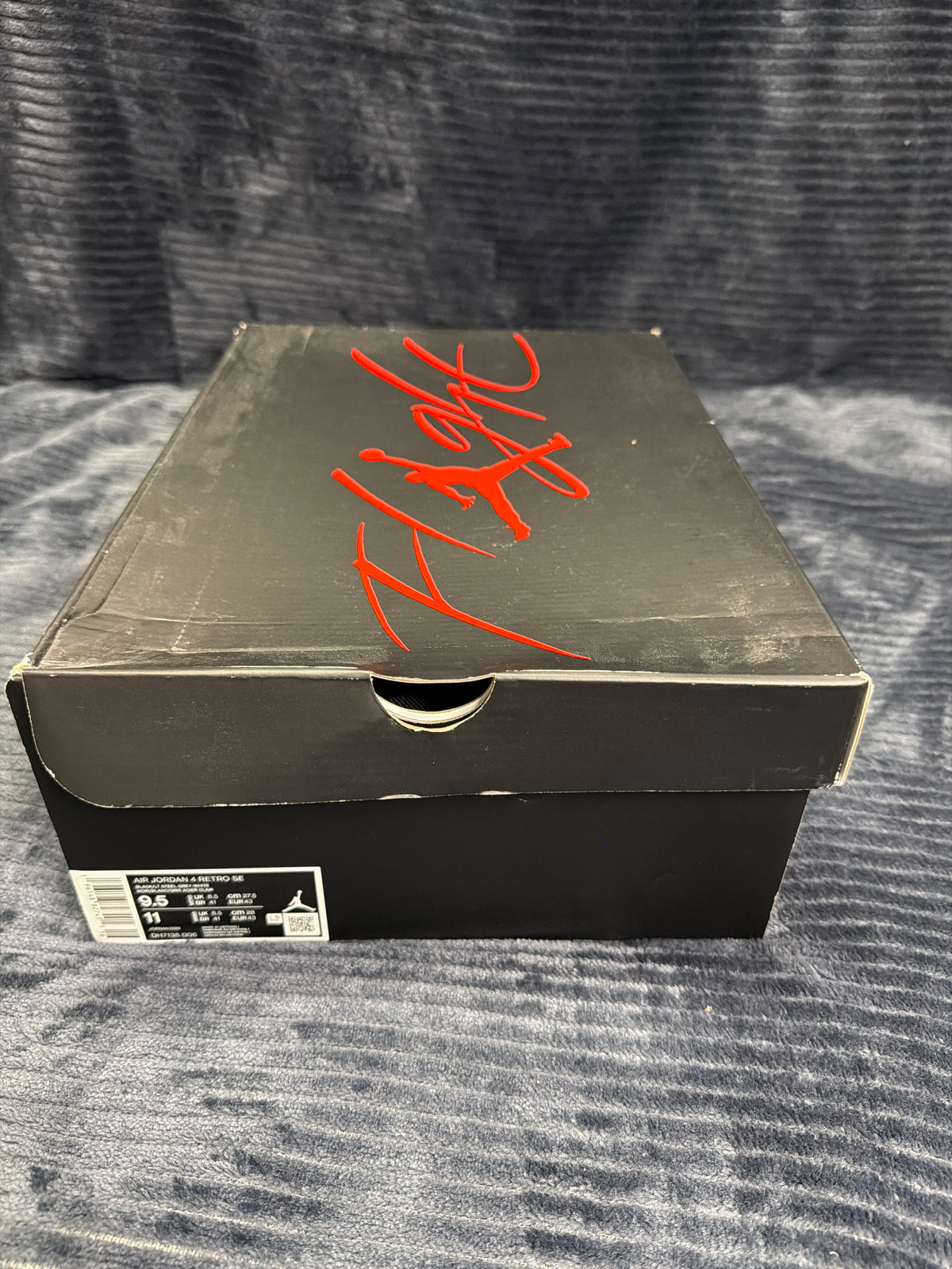 Jordan 4 Retro SE
Black Canvas brand new