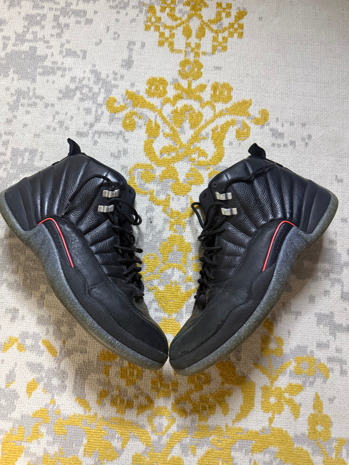 Jordan 12 Black/Red