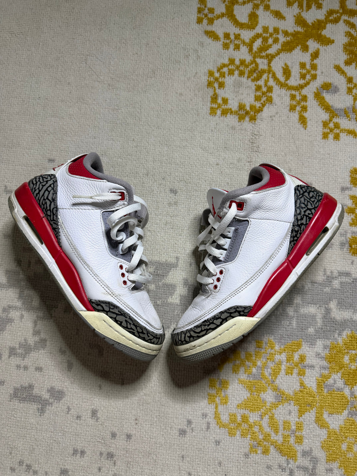 Jordan 3 fire red Pre-Owned