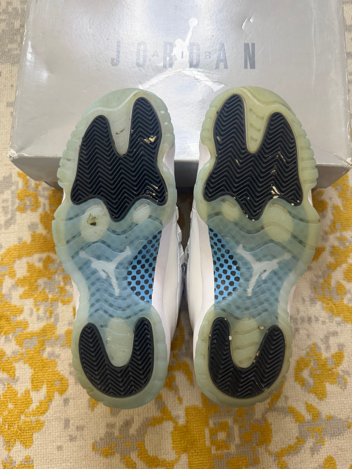 Jordan 11 Legend Blue Pre-Owned