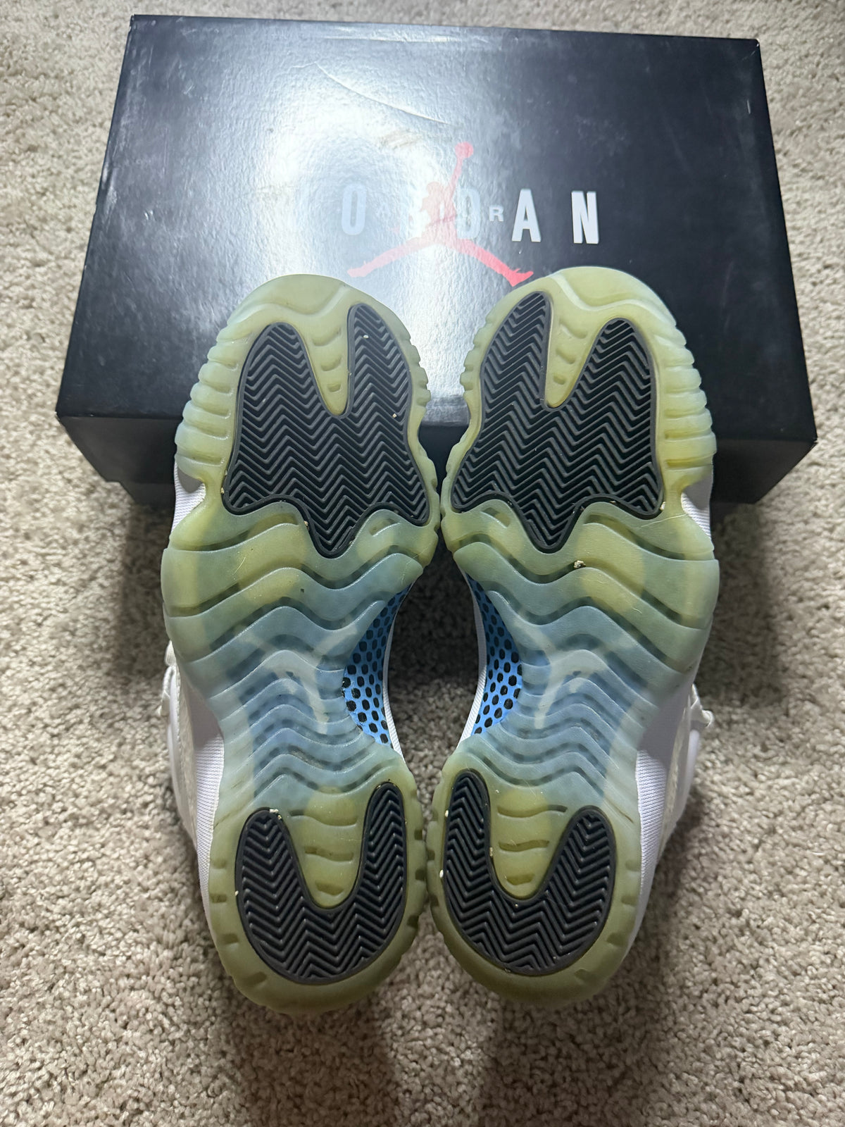 Jordan 11 Legend Blue Pre-Owned