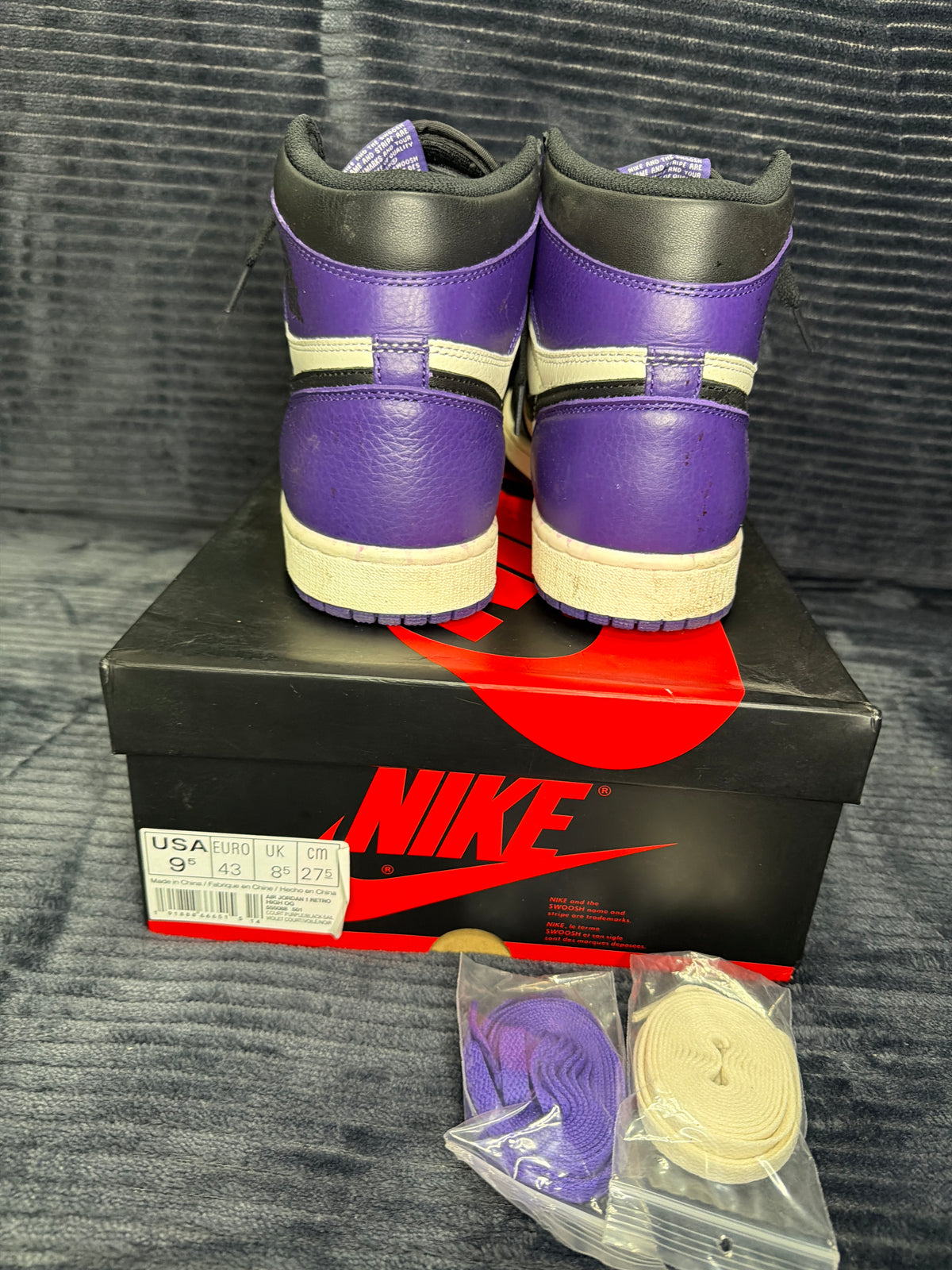Jordan 1 Retro High
Court Purple
