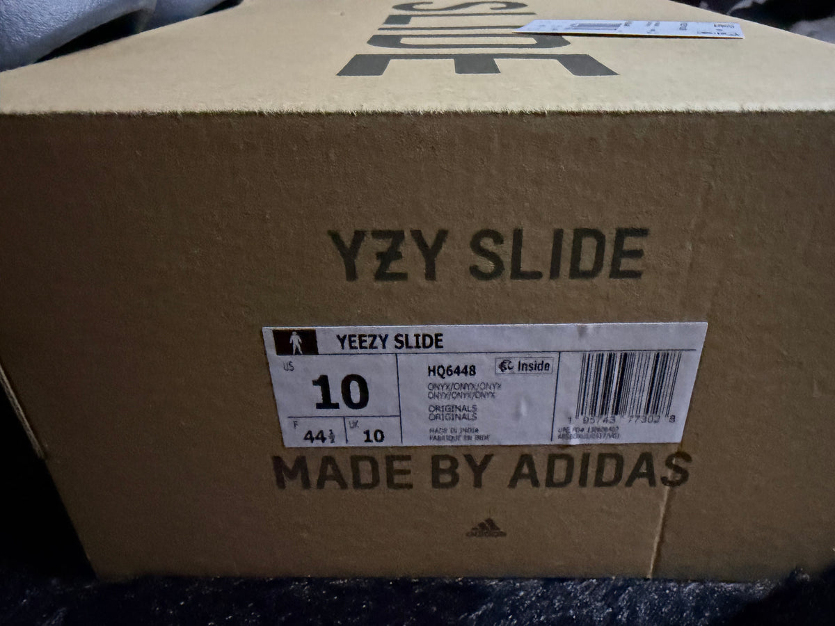 Yeezy Slide “Onyx” Brand new