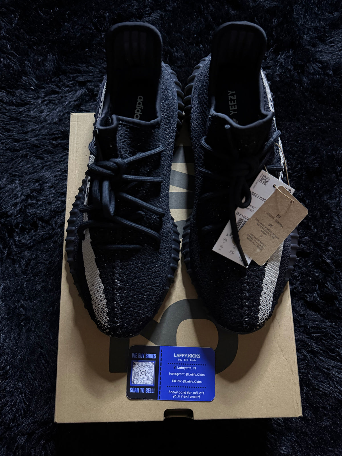 Yeezy 350 “Core Black White” Brand new