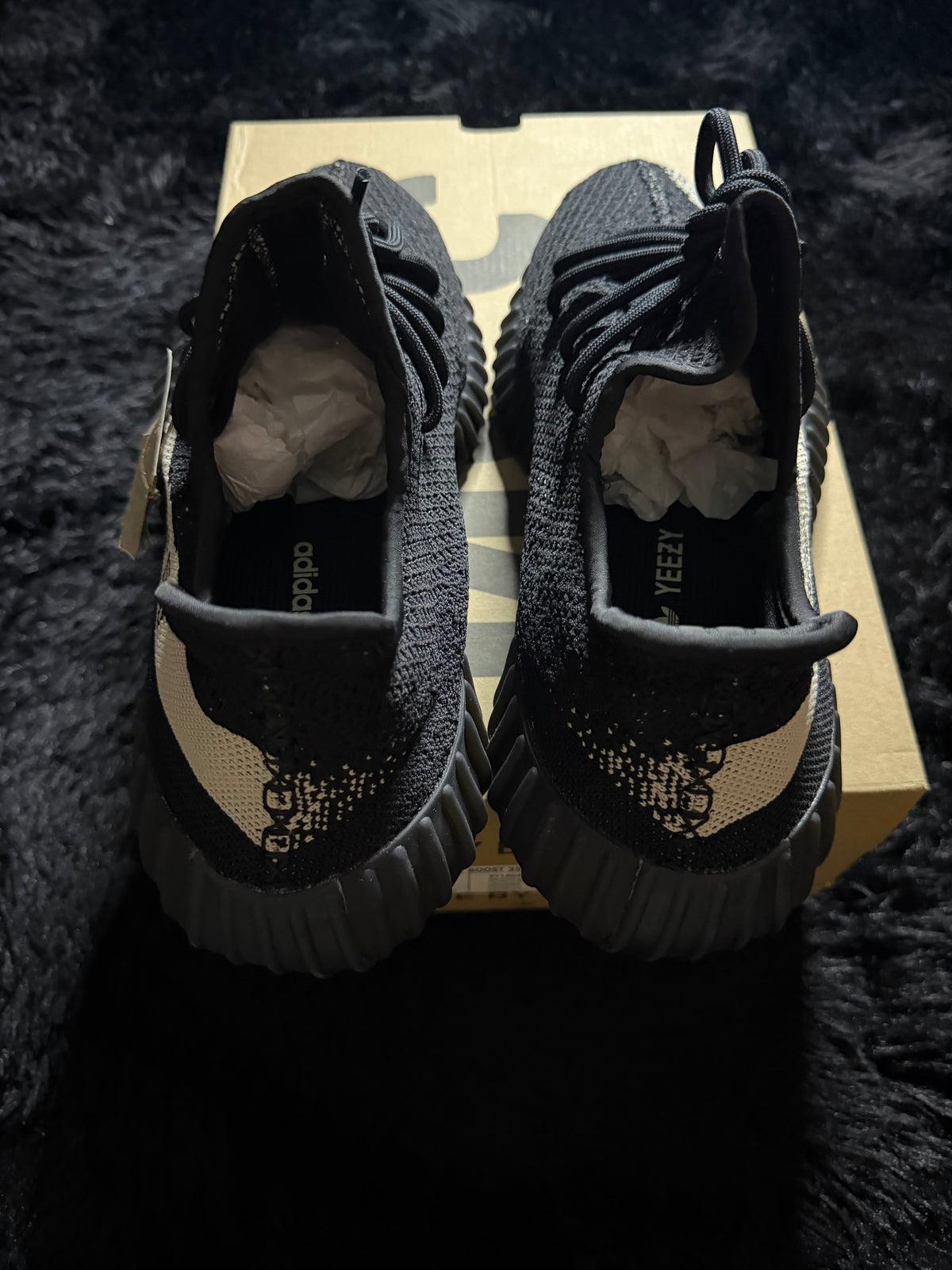 Yeezy 350 “Core Black White” Brand new