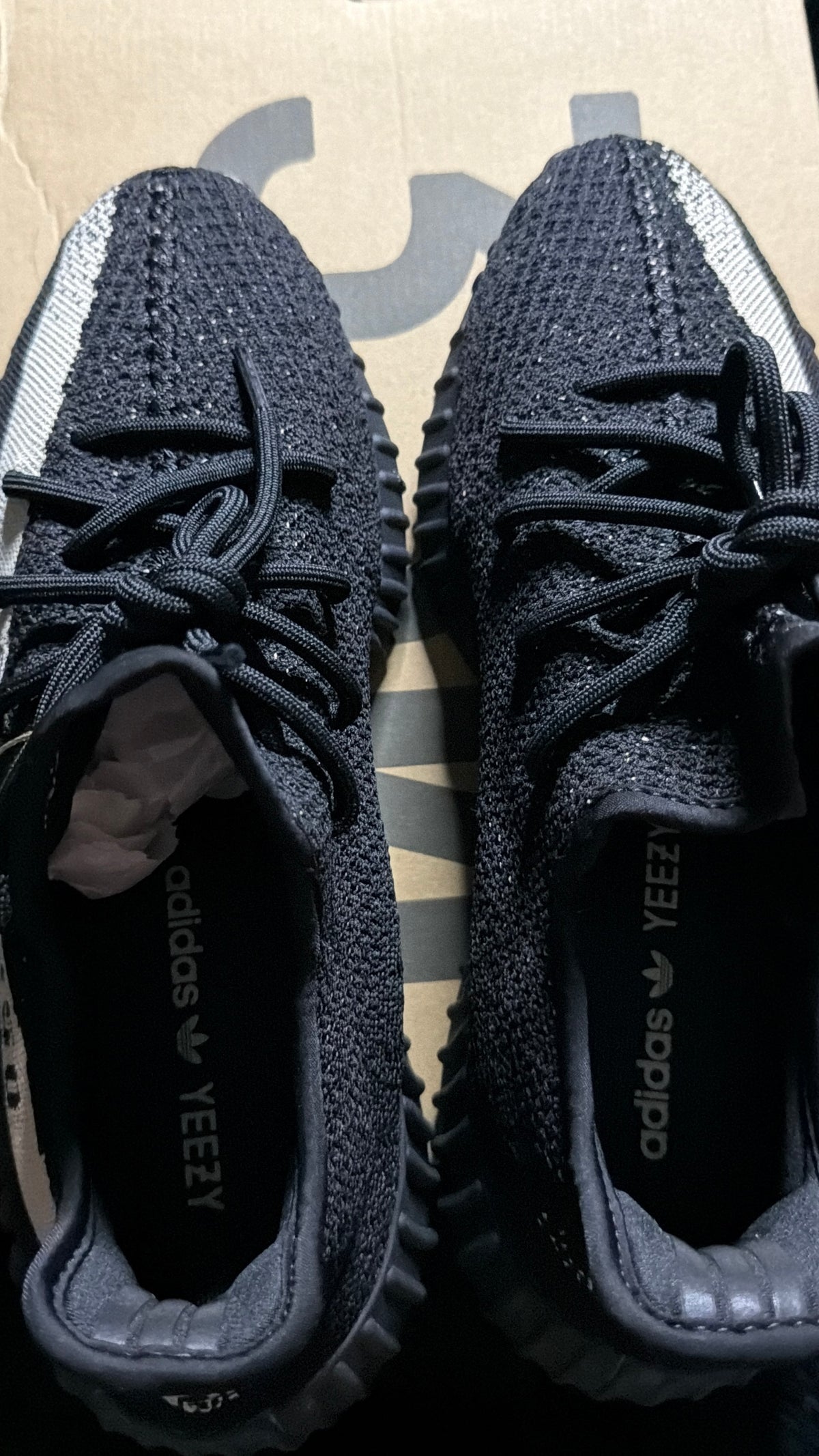 Yeezy 350 “Core Black White” Brand new