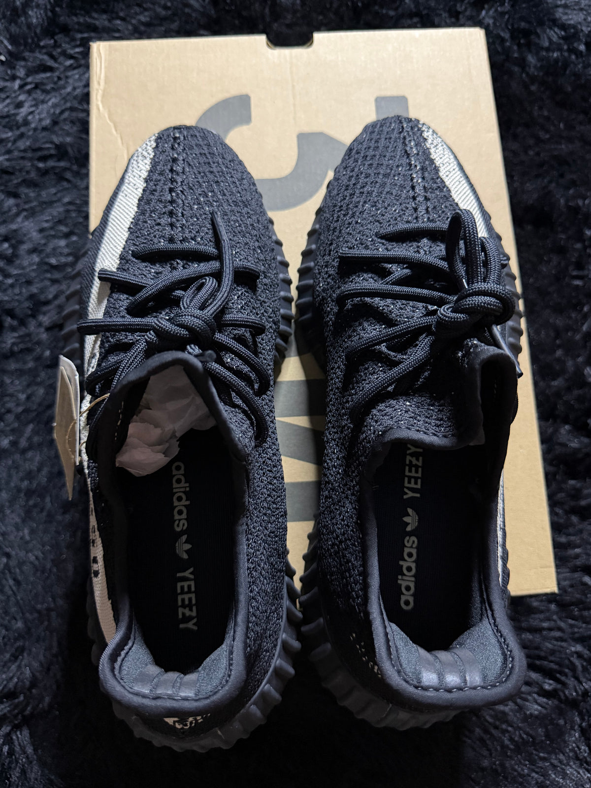 Yeezy 350 “Core Black White” Brand new