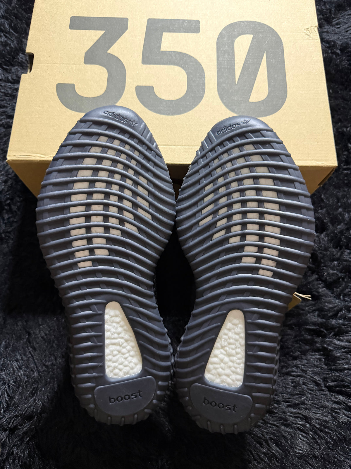 Yeezy 350 “Core Black White” Brand new