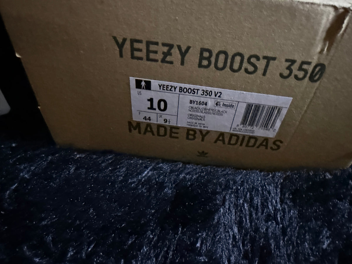 Yeezy 350 “Core Black White” Brand new
