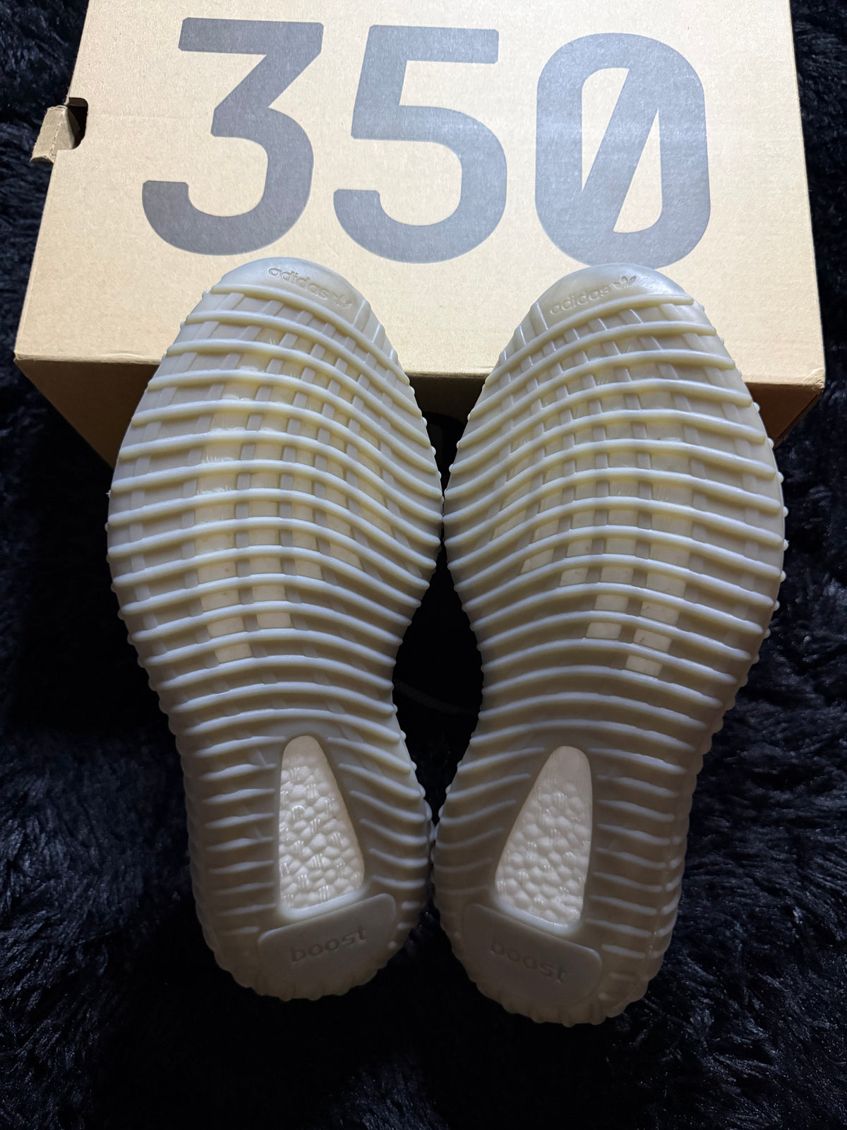 Yeezy 350 “Beluga Reflective” Brand new