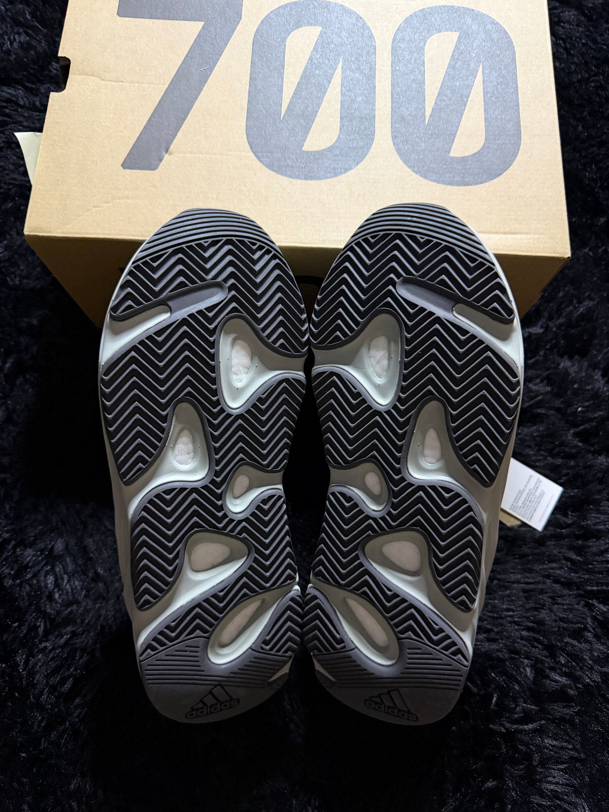 Yeezy 700 “Salt” Brand new