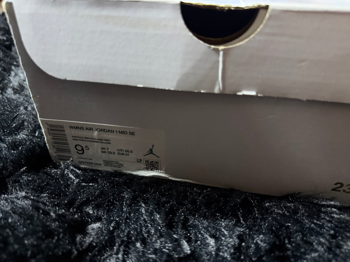 Jordan 1 mid grey Pre-Owned